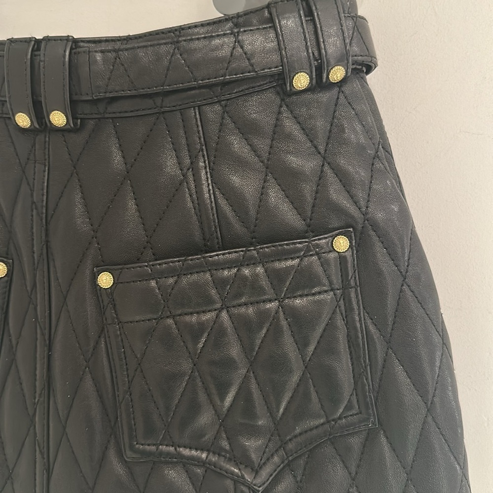 BALMAIN
Black Quilted Leather Shorts - Picture 7 of 10